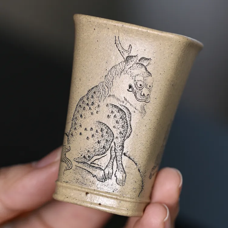 辰敏阁闻香杯原矿高温本绿容量60cc全手工刻绘瑞兽杯