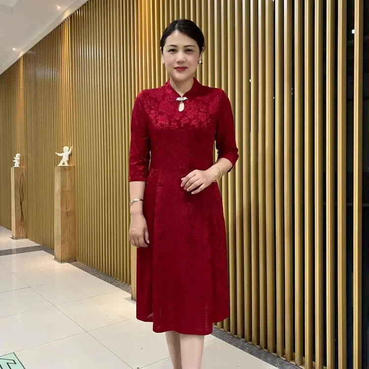 2025夏季新款妈妈中袖旗袍中长款显瘦洋气婚宴提花连衣裙礼服女装