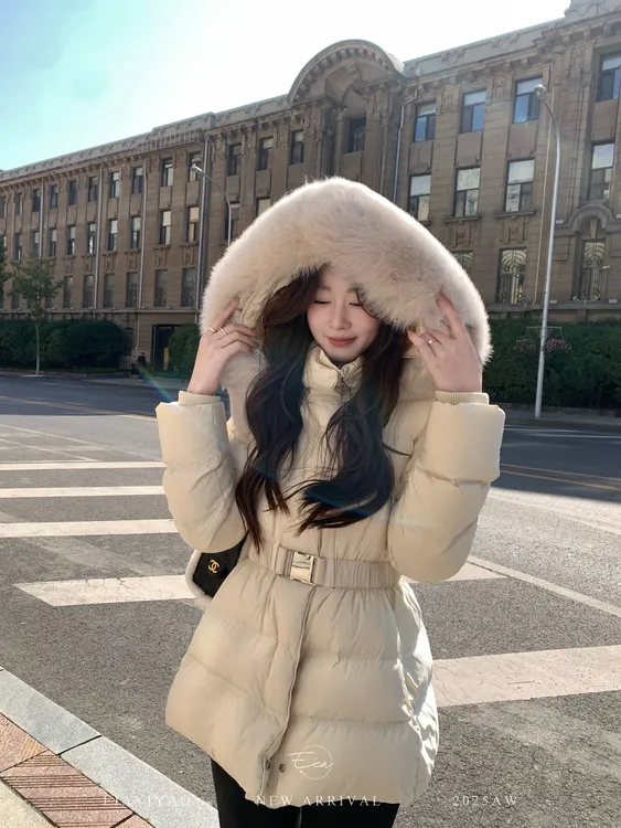 EIA一尧【小蛮腰羽绒】90白鸭绒羽绒服收腰保暖可拆卸狐狸毛连帽冬