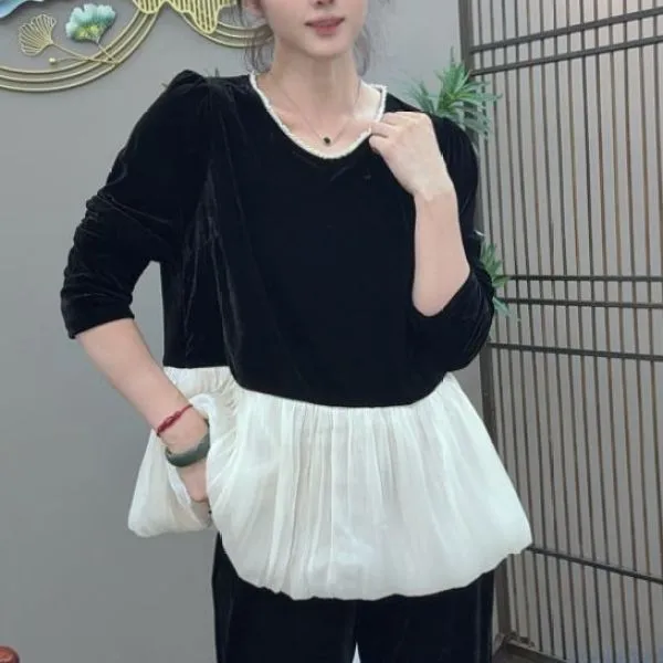 三姐家2025秋款新中式国风拼接丝绒圆领百搭上衣