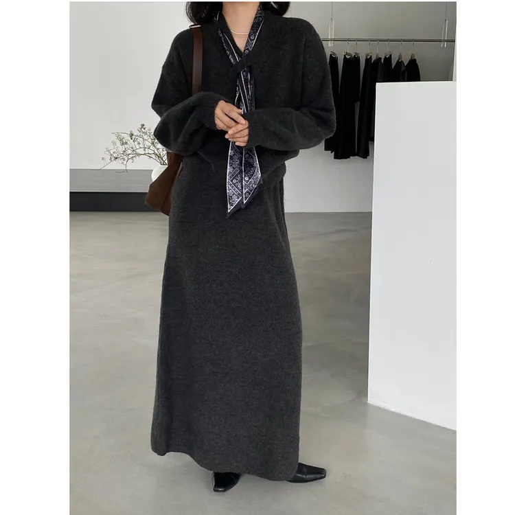 巨好看的一整套垂感针织衫半身裙套装大码毛衣半裙两件套配丝巾潮