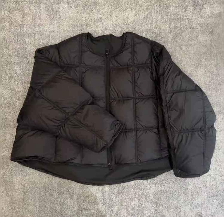 【米米服饰】抗寒系列“可溯源90白鸭绒”泡芙方格羽绒服 2502-378