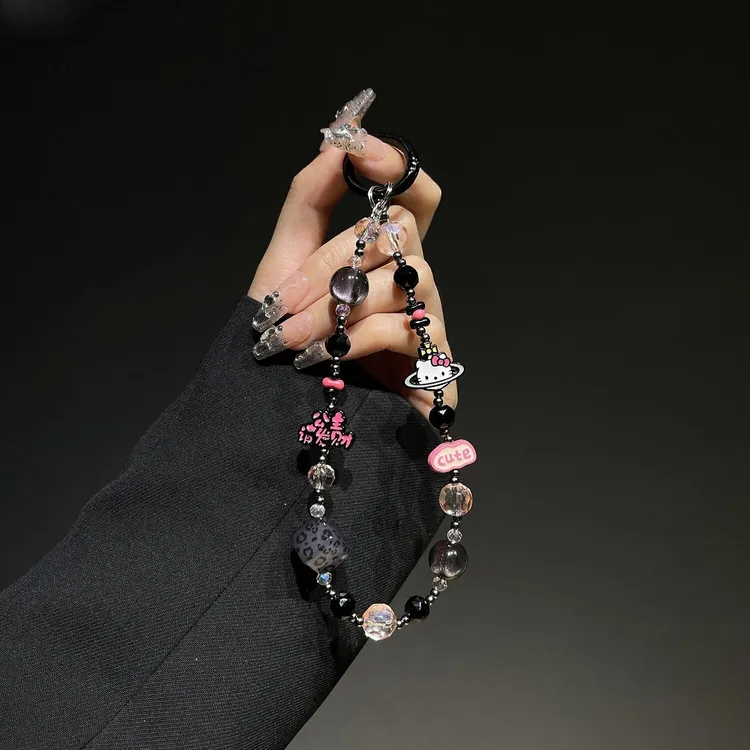 适用苹果华为小米手机挂绳公主请发财链短款垫片精致手腕绳手工Di