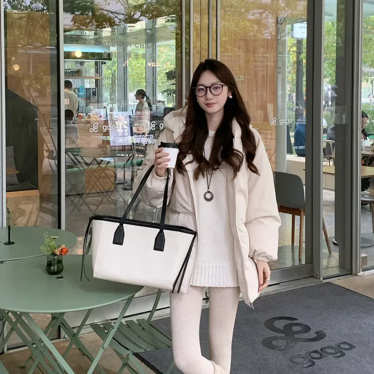 3姐【三星90白鸭绒绒绒暖欧包 樱花国中空纱 锁温 羽绒服】S31371C2