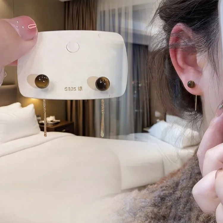 铜合金耳饰 虎眼珠珠耳线温柔质感精致百搭耳饰小众个性时尚耳环