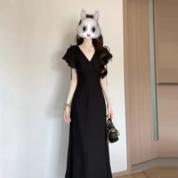赫本风法式黑色v领连衣裙子女装夏季2026新款爆款高级感气质长裙
