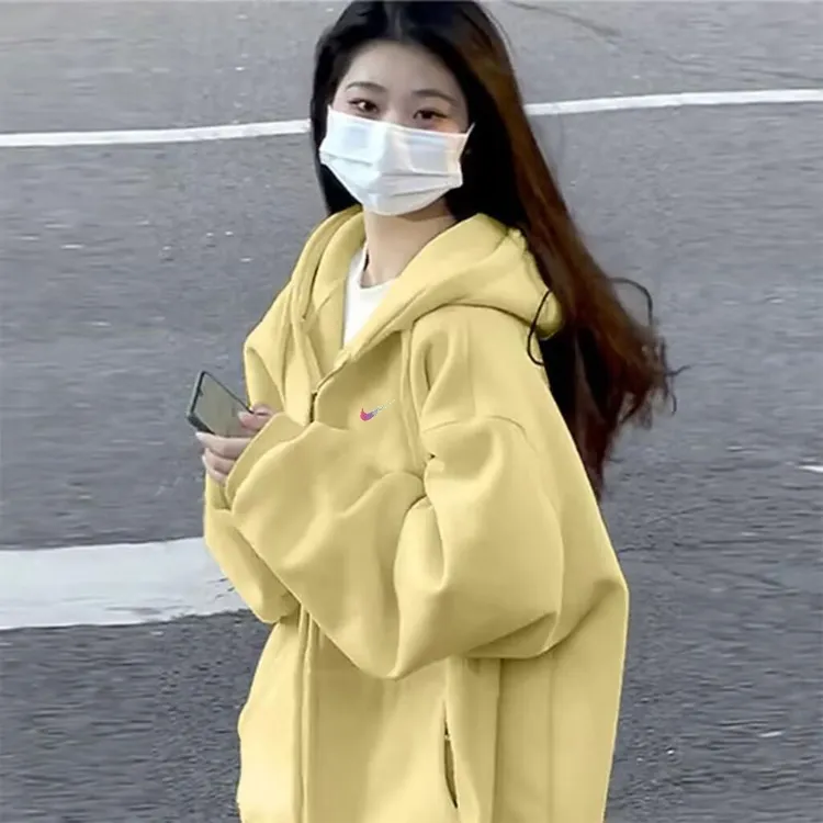奥特莱斯官方正品宽松连帽卫衣女休闲拉链外套秋冬季百搭针织长袖
