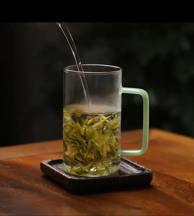 用耐热玻璃杯茶水杯办公室透明玻璃杯泡茶杯冷水杯家带把手牛奶杯