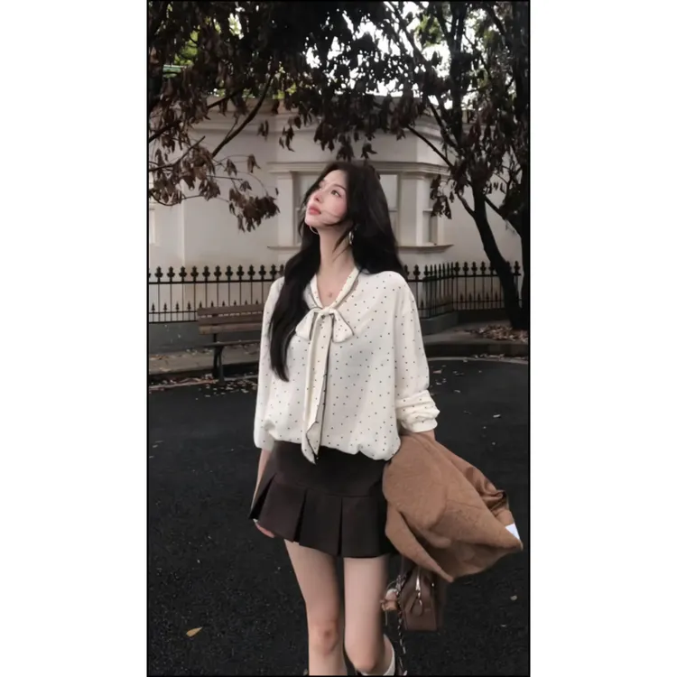 慵懒风松弛感两件套装女早秋款新款宽松显瘦波点上衣防走光裙裤子