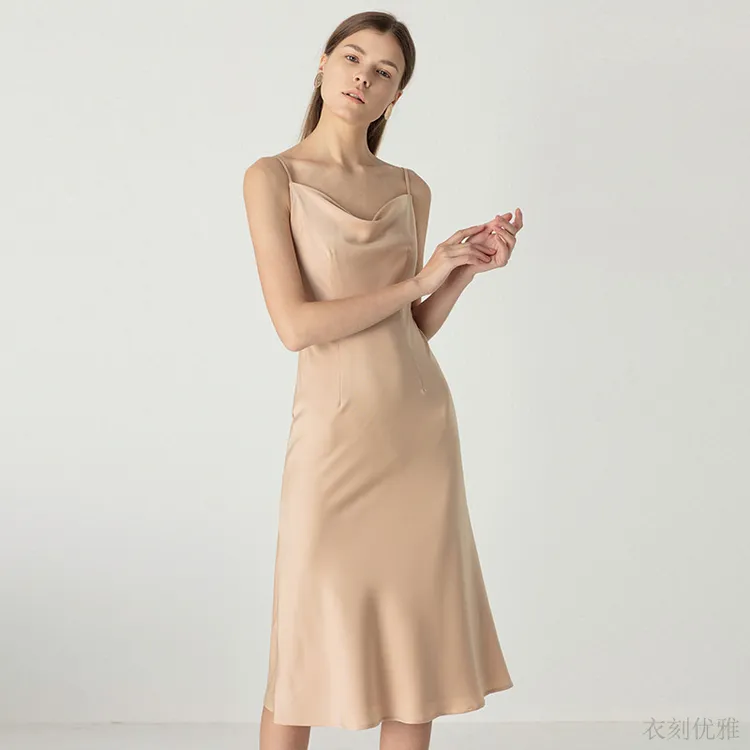 连衣裙气质长款修身显瘦白色性感法式简约收腰无袖吊带裙优雅