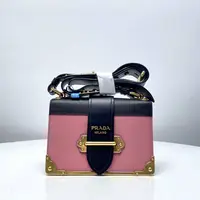 95新 Prada/普拉达 思斯专属 普拉达粉色宫廷盒子单肩包 THCI2351