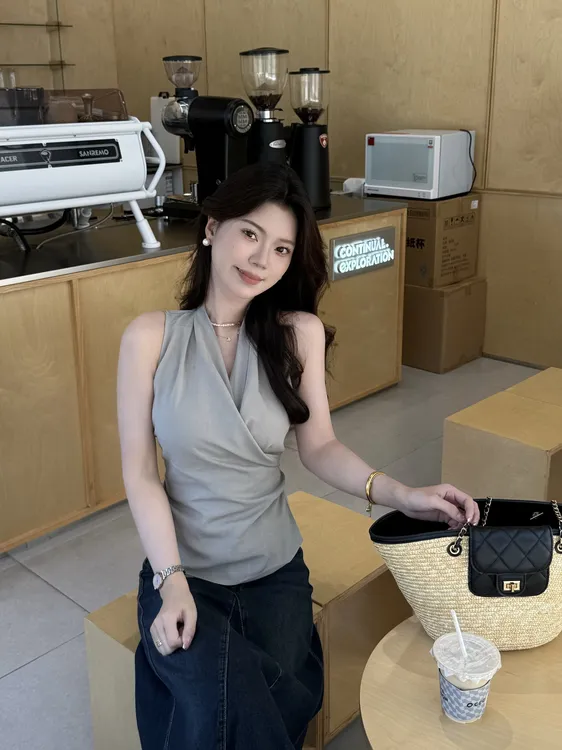 【海盐玲兰】夏季韩系气质v领挂脖系带衬衫修身百搭小众设计感上衣