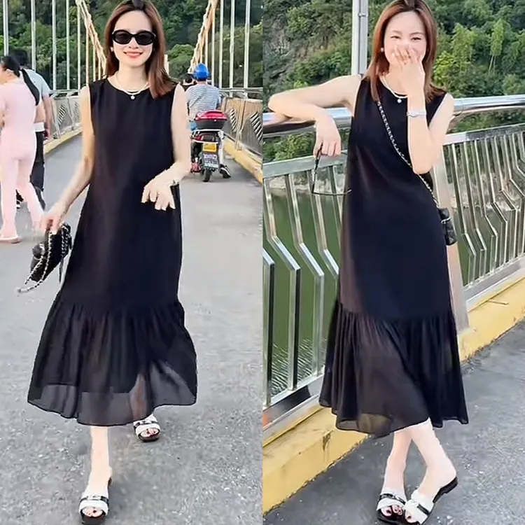 2025夏季高级感赫本风黑色无袖连衣裙女装设计感巨好看显瘦长裙