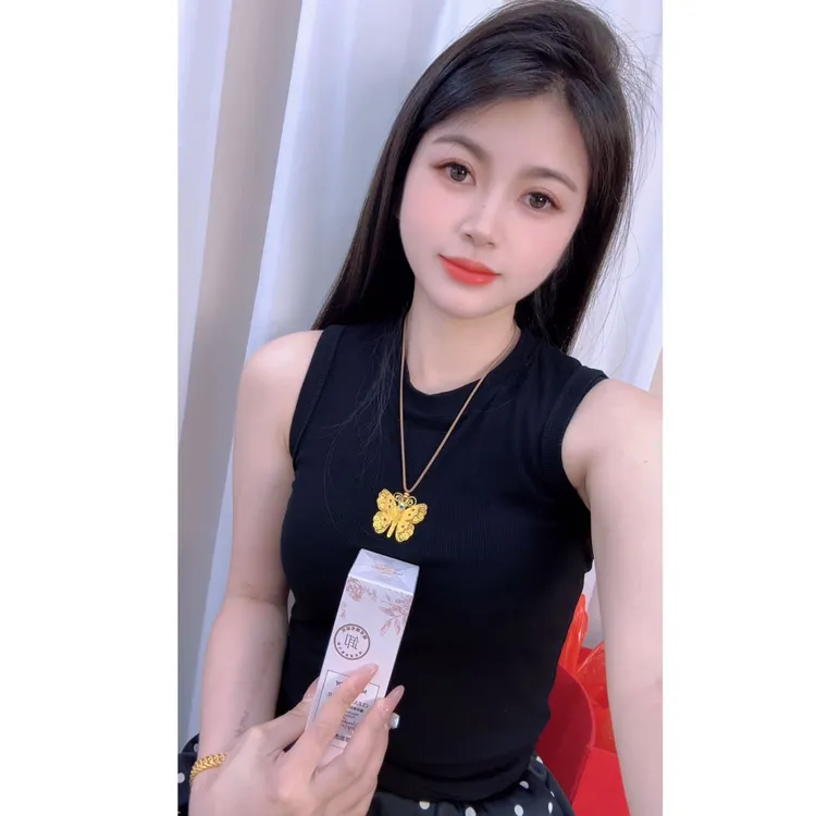 2546李小姐家黑色上衣
