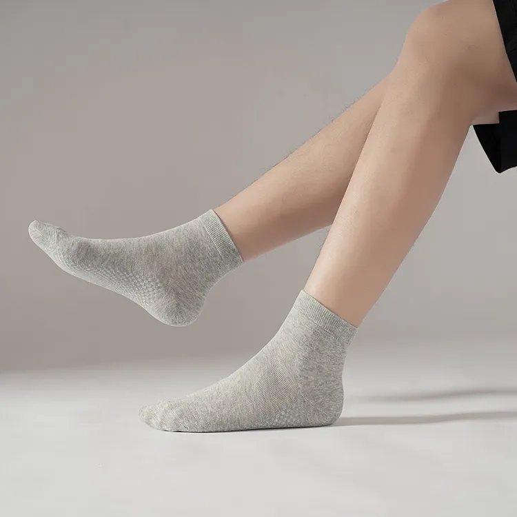 礼盒7A抗菌香薰防臭袜简约纯色吸汗透气男女款中筒袜运动休闲棉袜