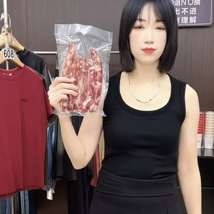 【公主屋】闽南香个肠连帽卫衣299