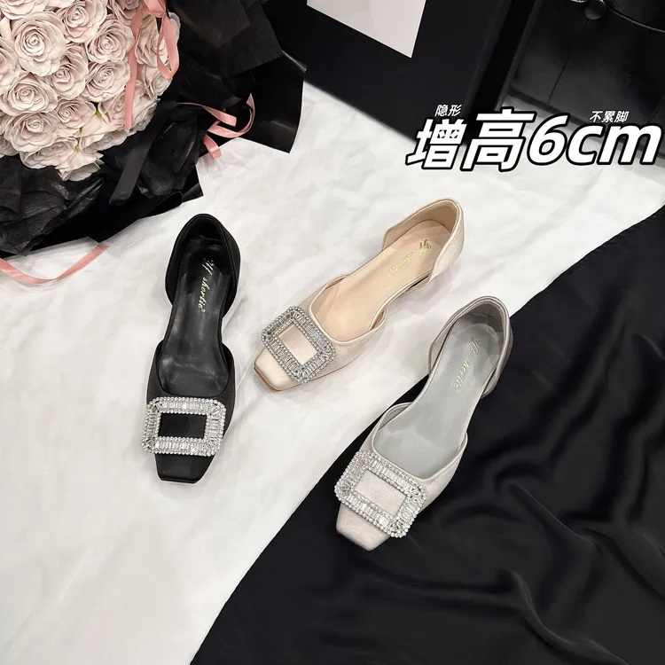 内增高雪花水钻方扣浅口单鞋女2025年秋新款法式透气中空缎面凉鞋
