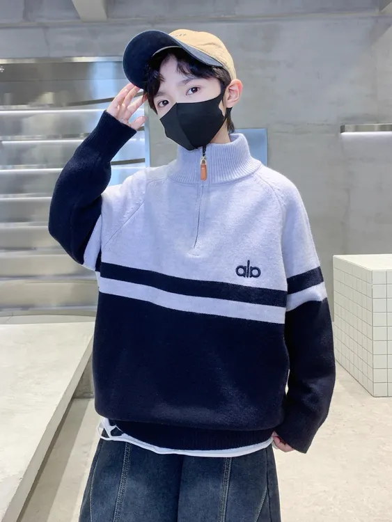 2025男童中大童新款韩国绒设计感针织毛衣秋冬半拉链时尚洋气款