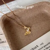 DODOGOGO 合金项链 条纹金属蝴蝶项链气质轻奢百搭复古精致锁骨链