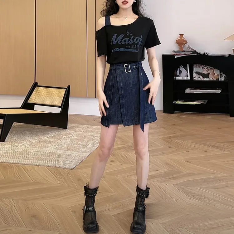 假两件连衣裙女夏露肩收腰轻熟小众不撞款裙子韩系穿搭设计感显瘦