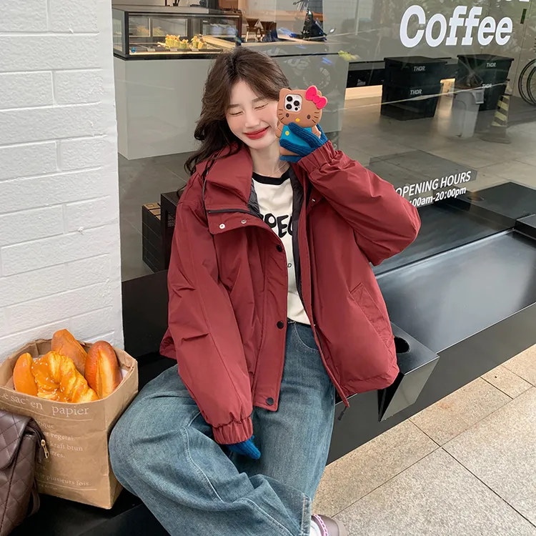 酒红色冲锋衣羽绒服女冬2025新款短款工装派克服爆款夹克厚外套潮