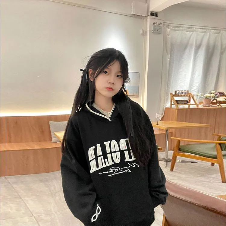 潮牌高街黑色加绒加厚连帽卫衣女秋冬字母贴布绣百搭宽松外套上衣