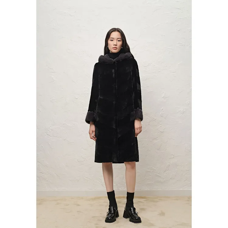 OBBLIGATO奥丽嘉朵全黑色兔毛整貂拼接工艺皮草外套1C61309608
