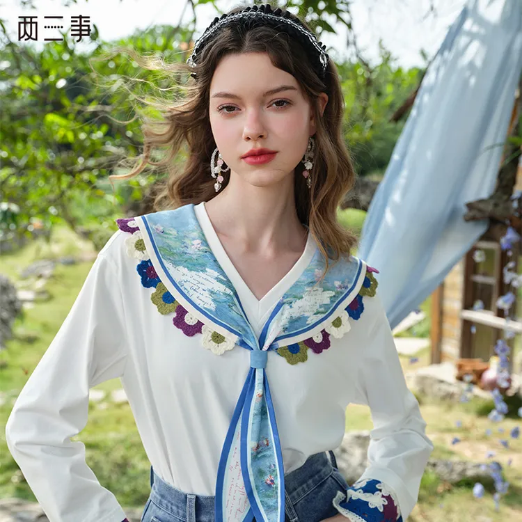 两三事 梦游仙翼 印花海军领镂空长袖t恤S25CT322