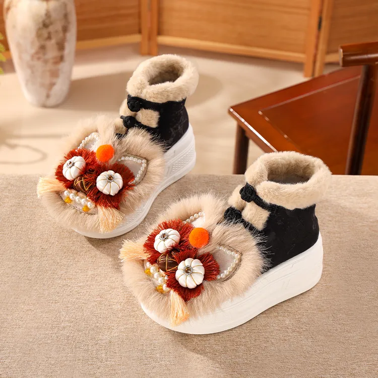 2025冬季新款国风虎头汉服鞋靴子女短靴加绒棉靴雪地靴厚底松糕底