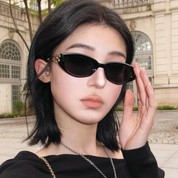 新款韩版gm高级感金属镂空镜腿显脸小猫眼太阳镜男女通用防紫外线