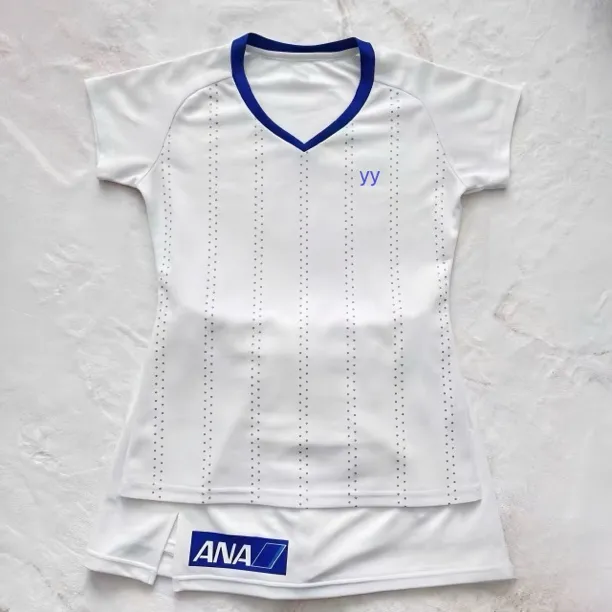 YY羽毛球日版复古羽毛球服女款V领短袖T恤吸汗网球服202515