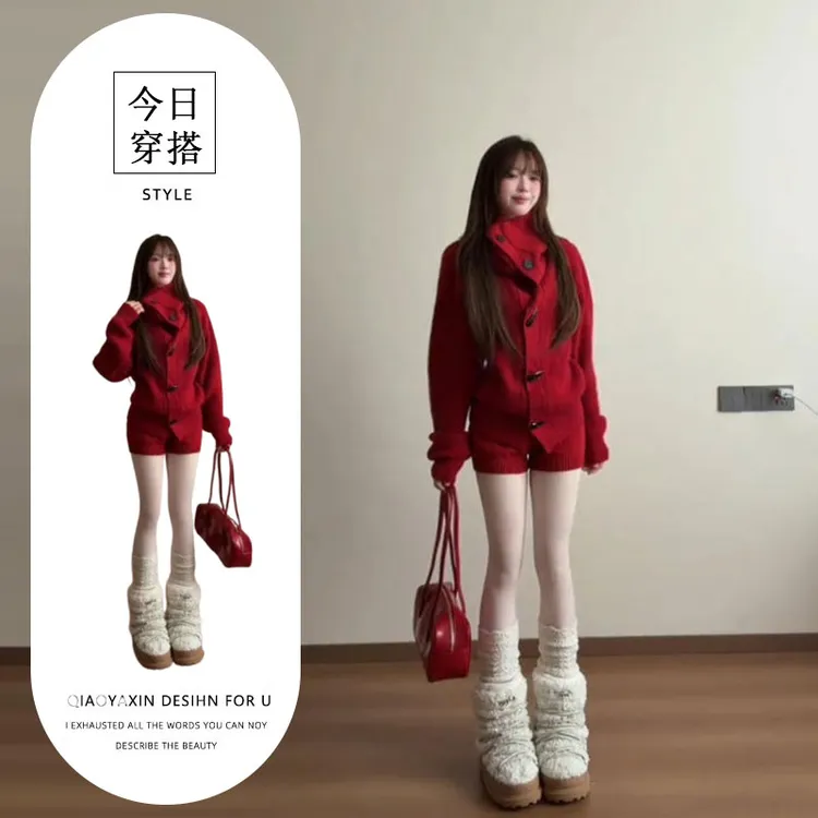 秋冬红色系穿搭一整套2025本命年新年战袍圣诞氛围感毛衣短裤套装