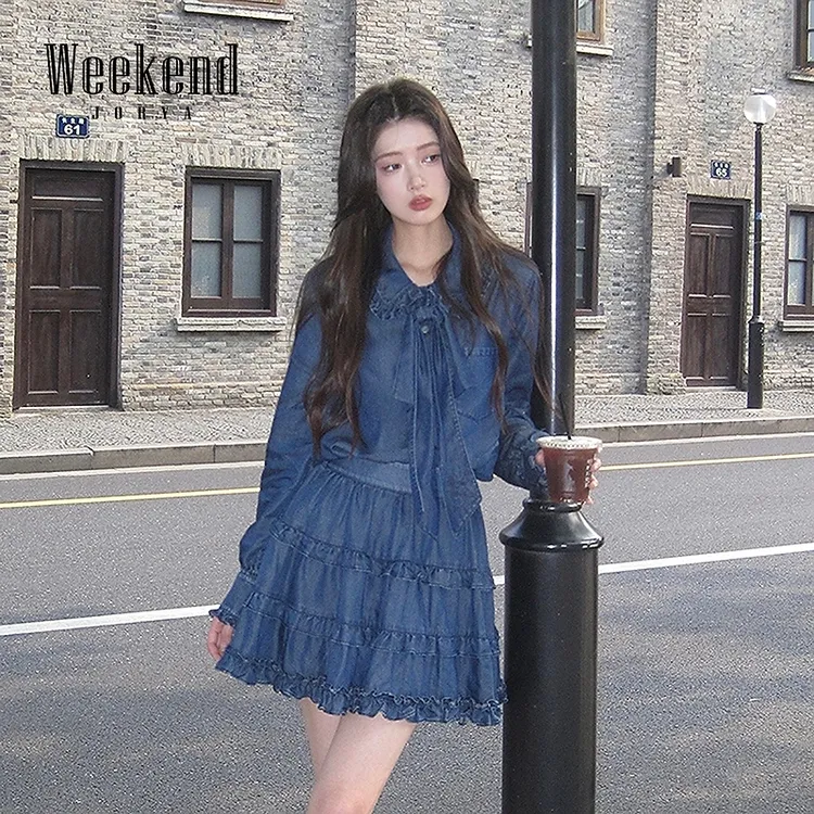 卓雅周末新款通勤荷叶边蝴蝶结刺绣牛仔衬衫Q240210C