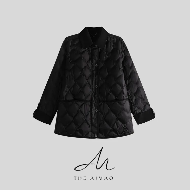 【THE AIMAO】“北海道”轻盈90%白鹅绒几何绗线拼接羽绒外套XYX82870