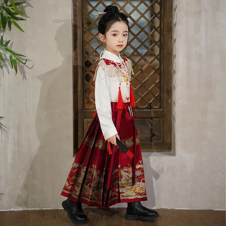 童锣湾秋日颂新款女童马面裙套装春夏拜年服中国风古装儿童汉服