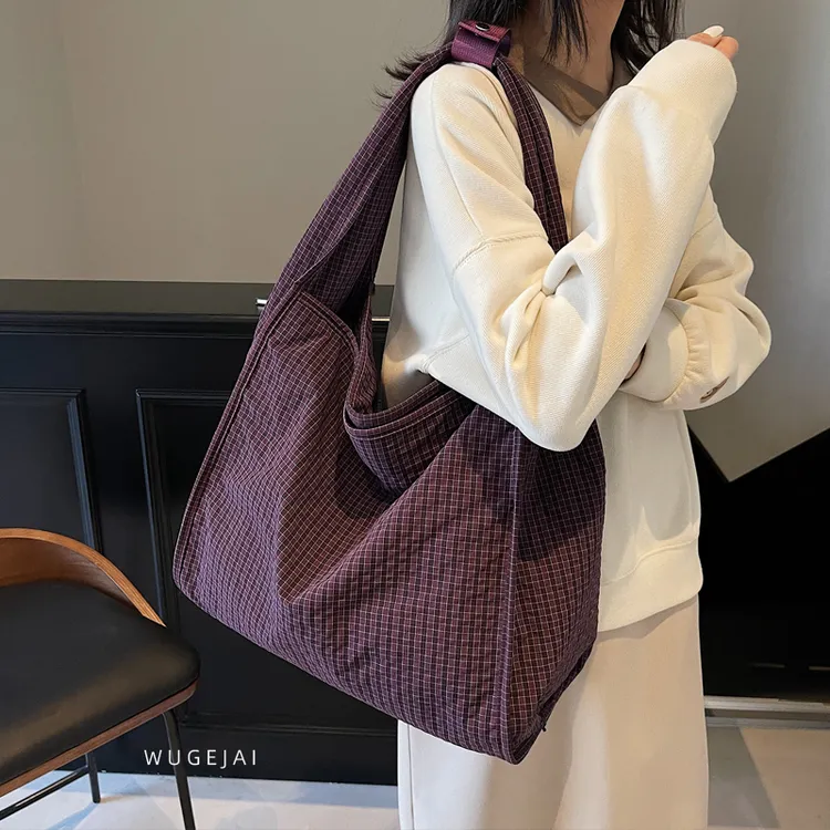 2025新款时尚大容量帆布包女小众托特包百搭通勤单肩腋下包斜挎包