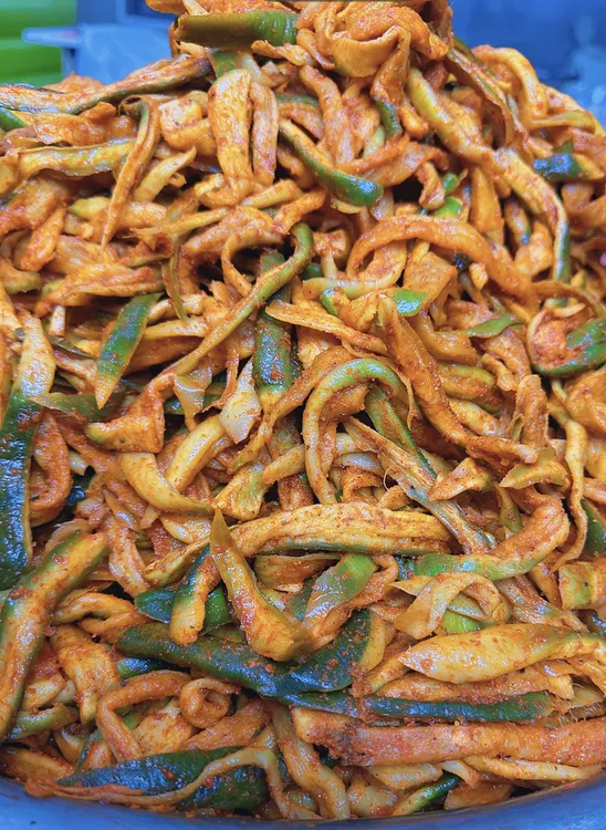 安徽特产香辣麻辣萝卜干传统工艺腌制爽脆下饭下酒菜