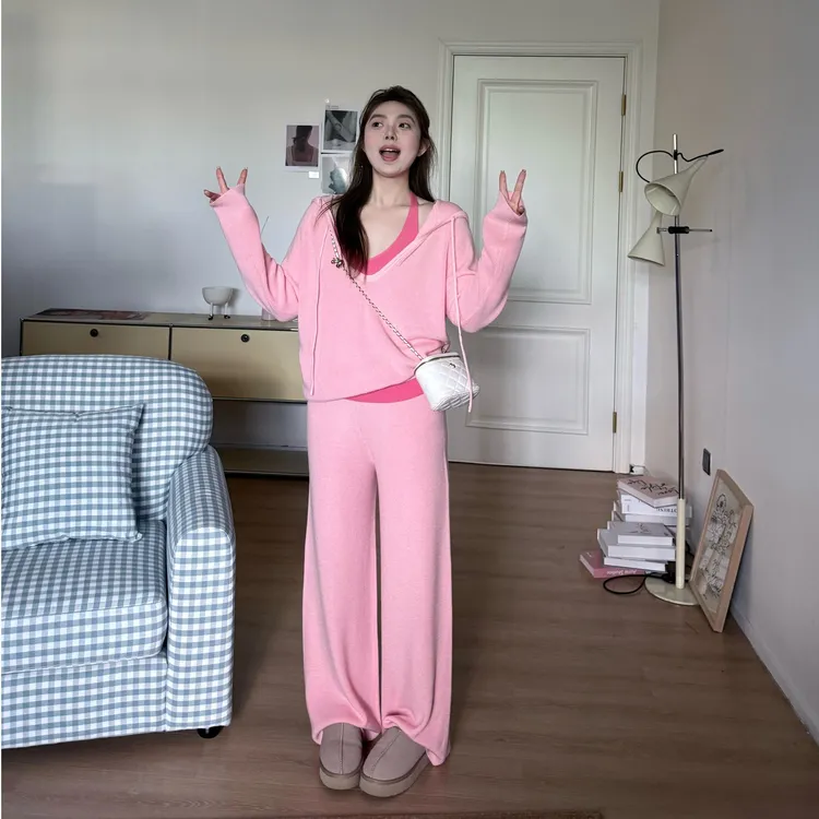 晶咕软软【秋日开场白】慵懒风设计感针织毛衣挂脖吊带+针织长裤