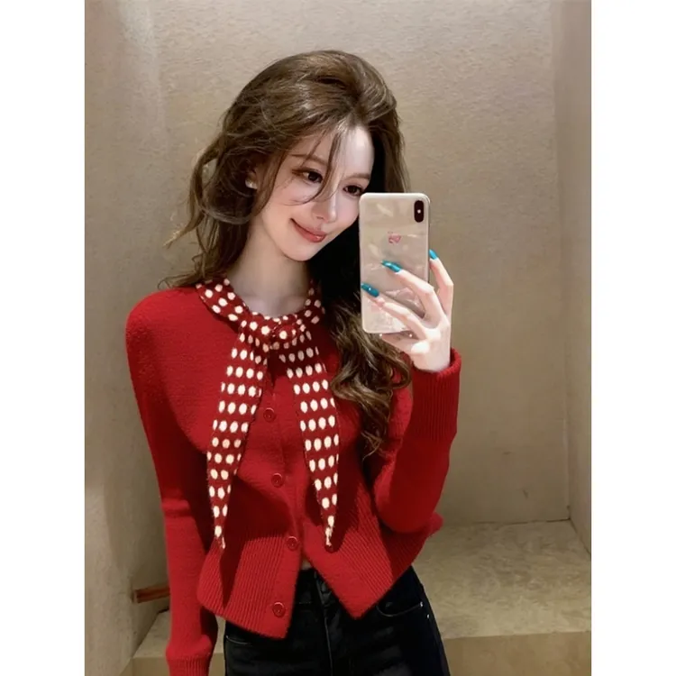 本命年圣诞新年红色毛衣女冬高端气质独特漂亮掐腰小香风针织上衣