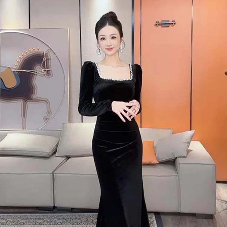 宴会包臀气质春秋百搭收腰显瘦鱼尾连衣裙方领装饰女神款D3550