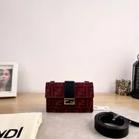 95新 FENDI/芬迪 Baette mini/单肩包/3700