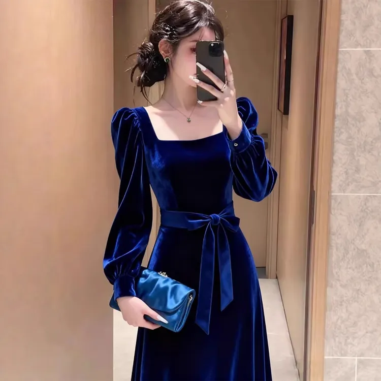 法式复古风蓝色丝绒连衣裙女2025秋冬新款方领收腰显瘦气质礼服裙
