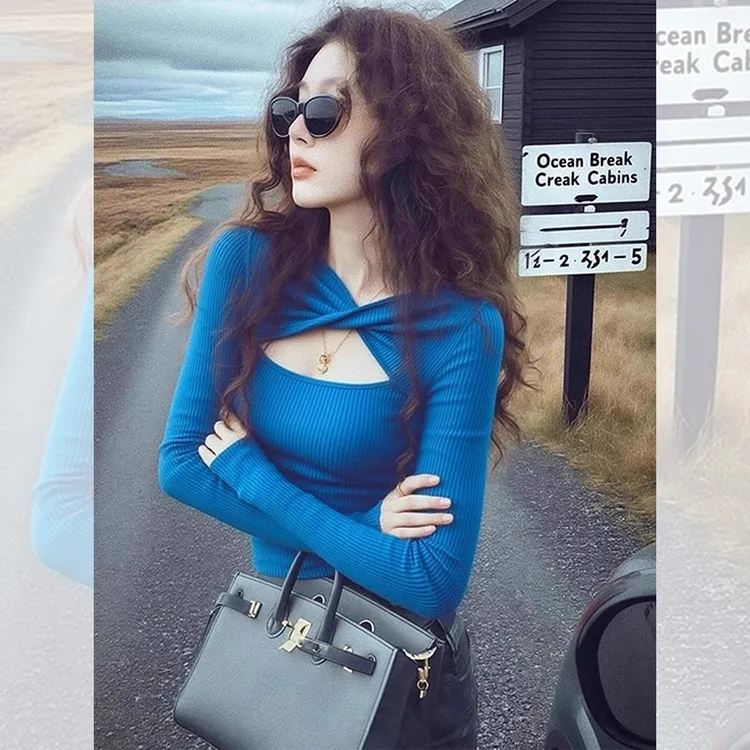 独特漂亮内搭蓝色扭结小衫针织打底衫洋气高贵镂空上衣女装秋冬季