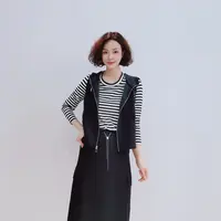 0179 新款时尚连帽马甲背心条纹长袖半身裙三件套套裙