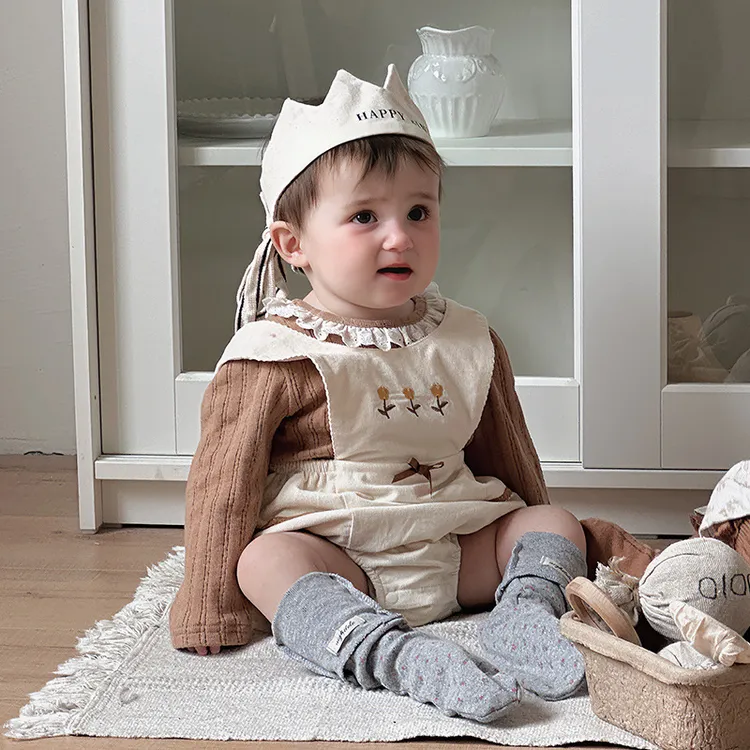 婴儿衣服春季三角哈衣宝宝包屁衣两件套连体衣女公主长袖秋装套装