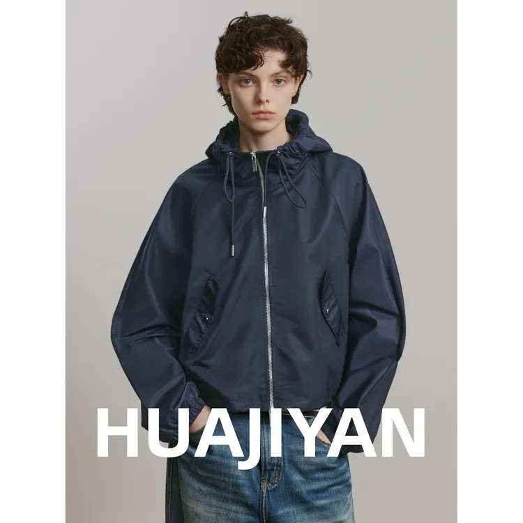 华吉言/HUAJIYAN【深空】休闲百搭直身短款抽绳连帽外套