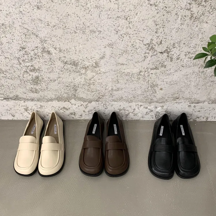 原宿复古日系小皮鞋女英伦风2025年秋季新款韩版学生平底乐福单鞋