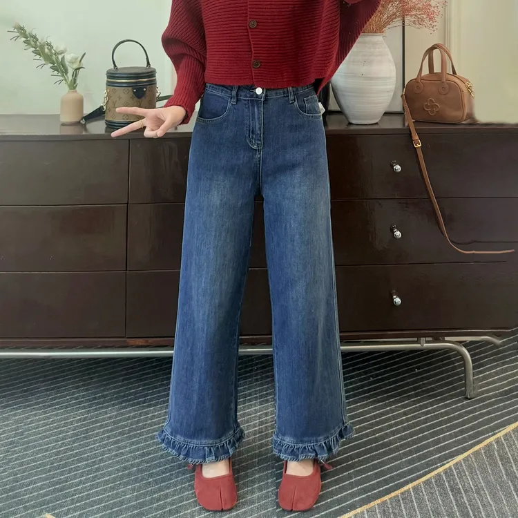 洋气木耳花边直筒牛仔裤女秋冬季加绒加厚大码胖mm腿粗显瘦阔腿裤