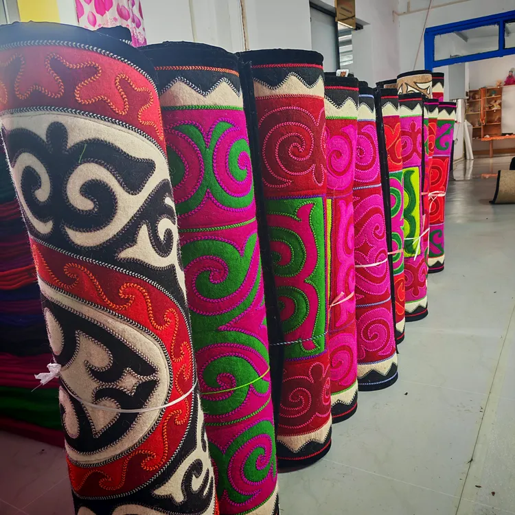 哈萨克民族特色手工毯子