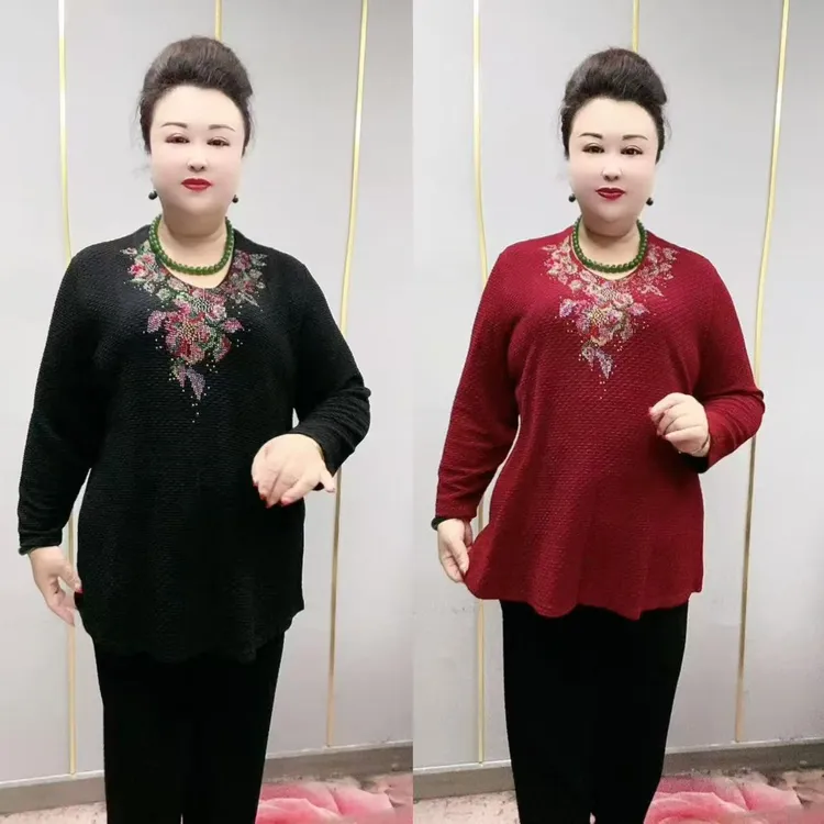 24101秋季新款醋酸烫钻大码小衫